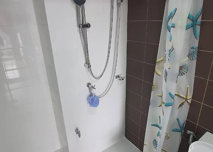 Amazing 2 Bedrooms, Near Mrt Ratchada, 방콕