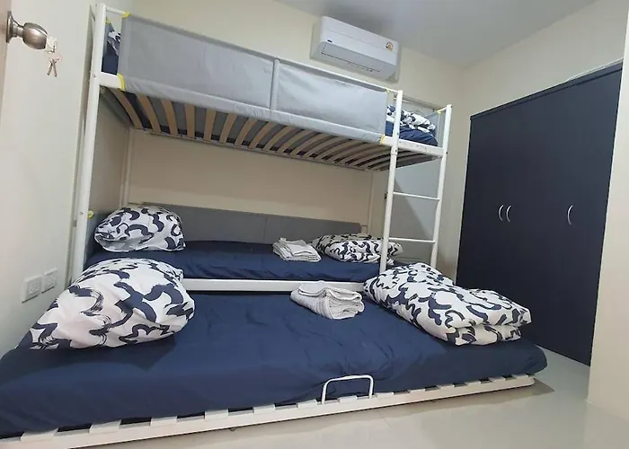 Amazing 2 Bedrooms, Near Mrt Ratchada, 방콕