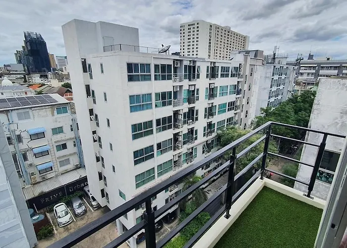 Amazing 2 Bedrooms, Near Mrt Ratchada, 아파트 *