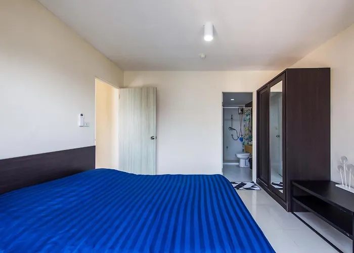 Amazing 2 Bedrooms, Near Mrt Ratchada, 아파트 *