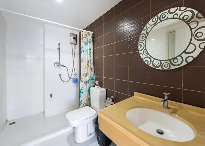 Amazing 2 Bedrooms, Near Mrt Ratchada, 아파트 *