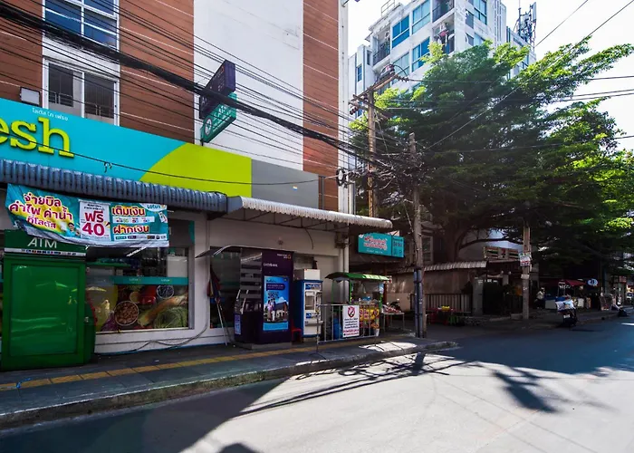 Amazing 2 Bedrooms, Near Mrt Ratchada, * 방콕